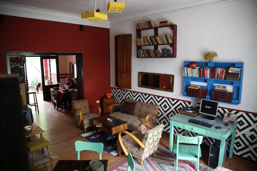 Trip'N'Hostel Τίρανα Εξωτερικό φωτογραφία